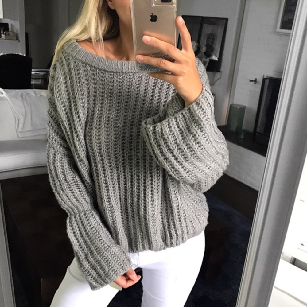 oversized chunky knit cropped bell sleeve sweater